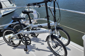 Image of Dahon Mariner d8 Folding Bikes with Fenders and Storage Bags– Excellent Condition