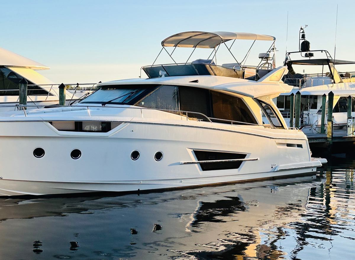 Image of 2022 Greenline 45 Fly 