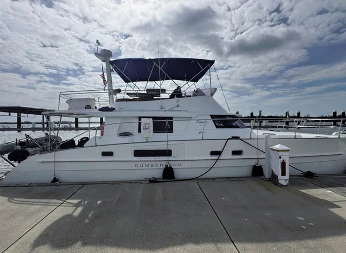 Image of 2009 Fountaine Pajot Cumberland 46