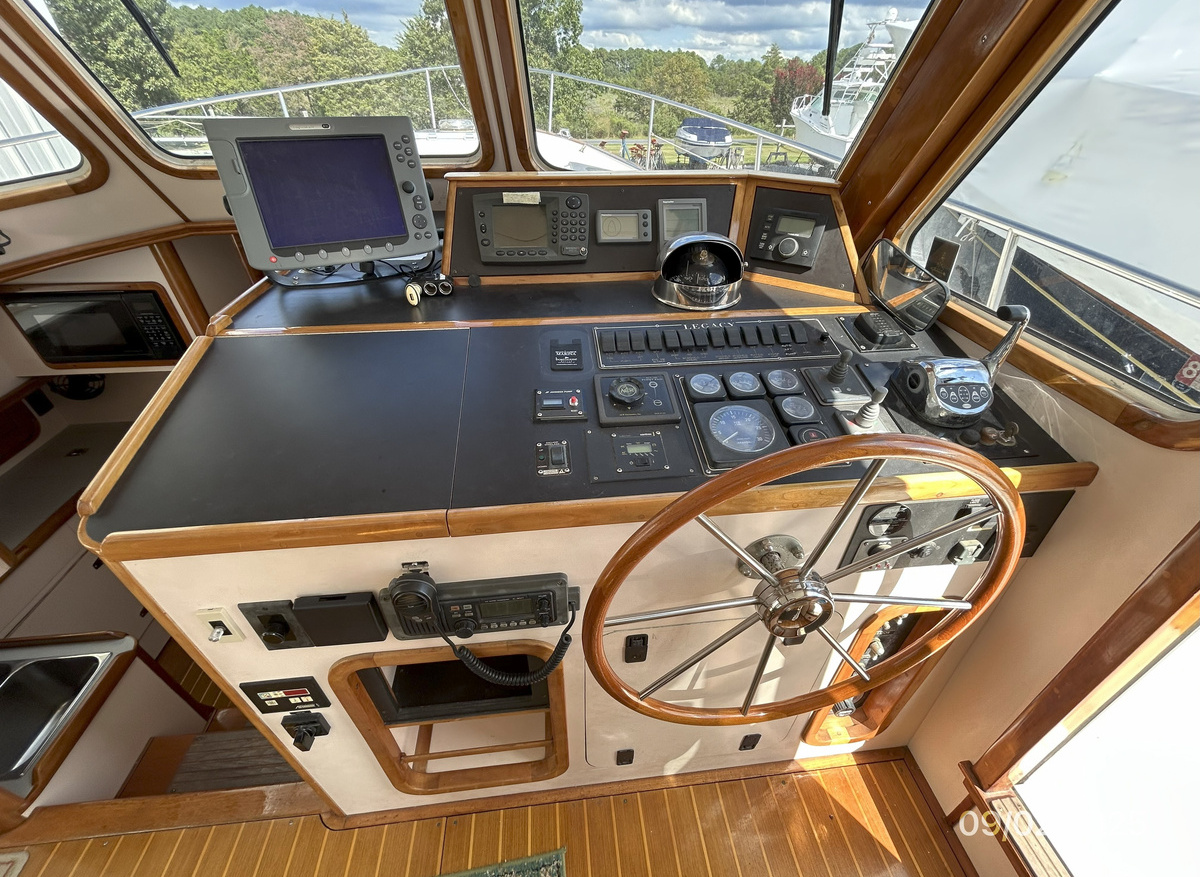 Ping-lower-helm-hr2-9-2-25-E3849.jpg
