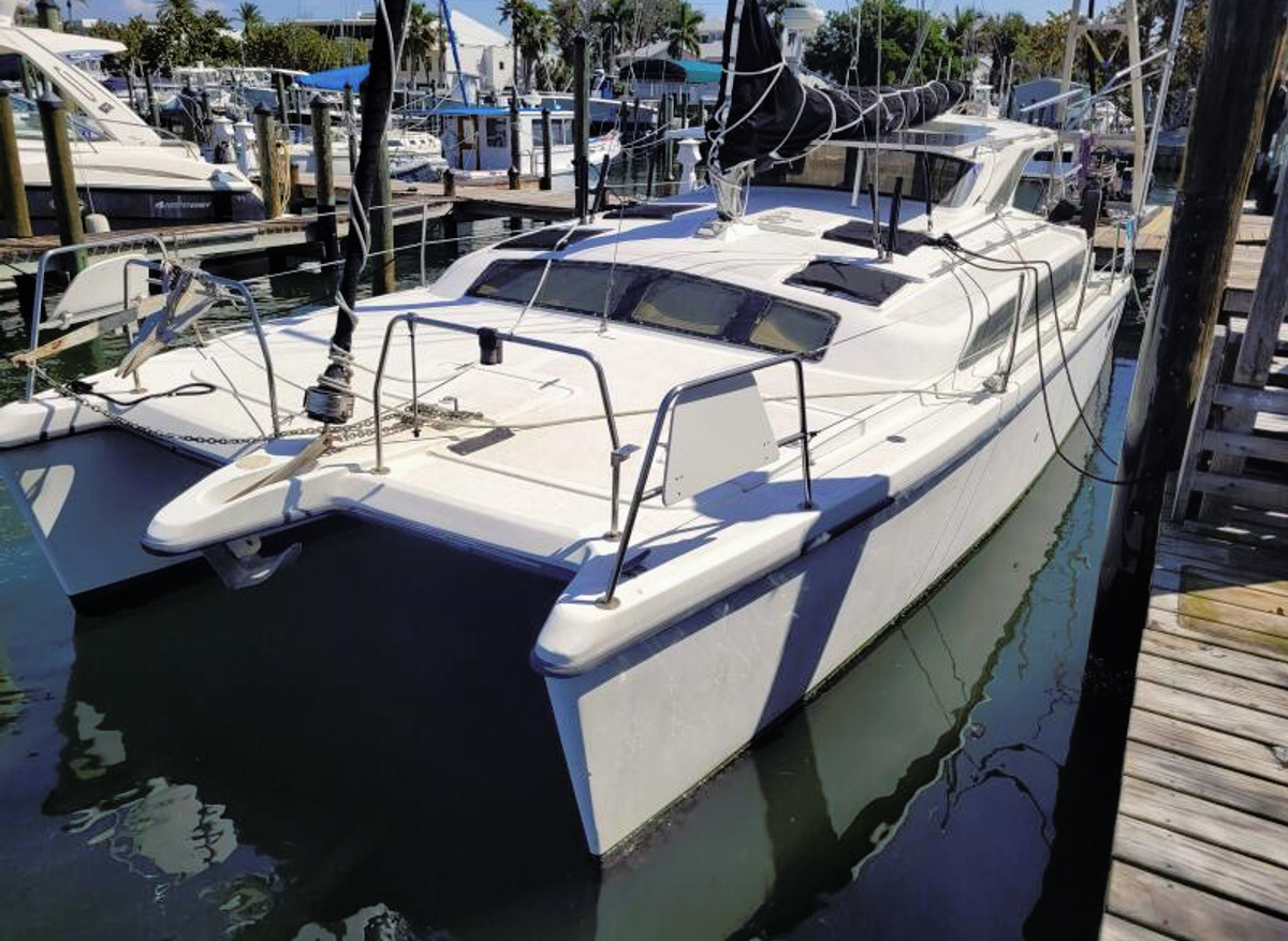 Image of 34 ft Gemini  2004 105MC  