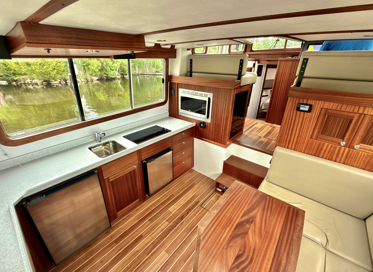 14 Saloon and Galley.jpeg