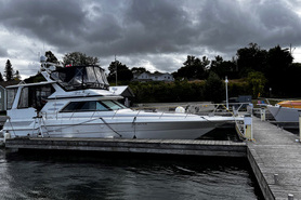 Image of SeaRay 44 Aft Cabin