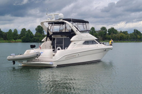 Image of Sea Ray 450EB Ready to Go Again
