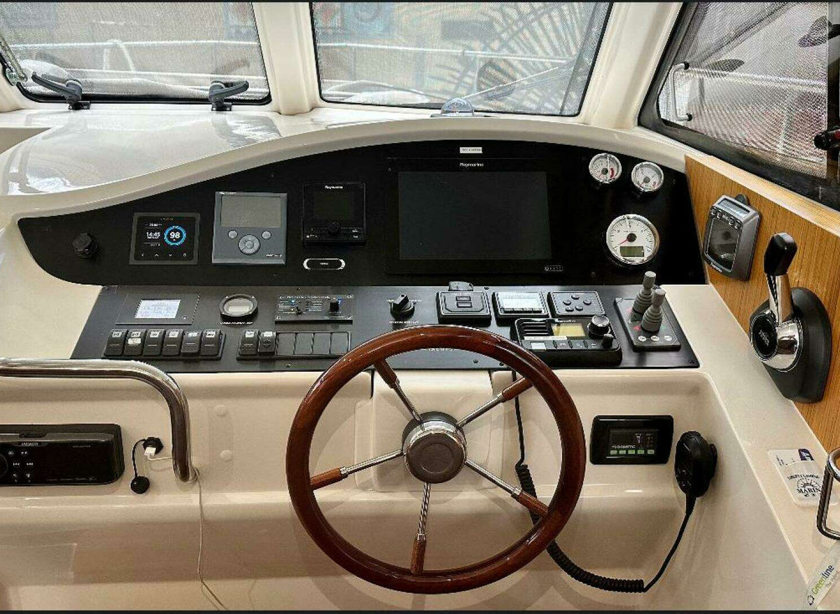9-768B8.jpg
