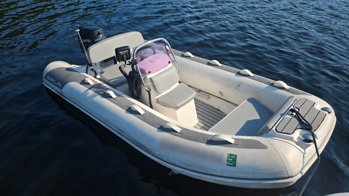 dinghy-01-EECAC.png