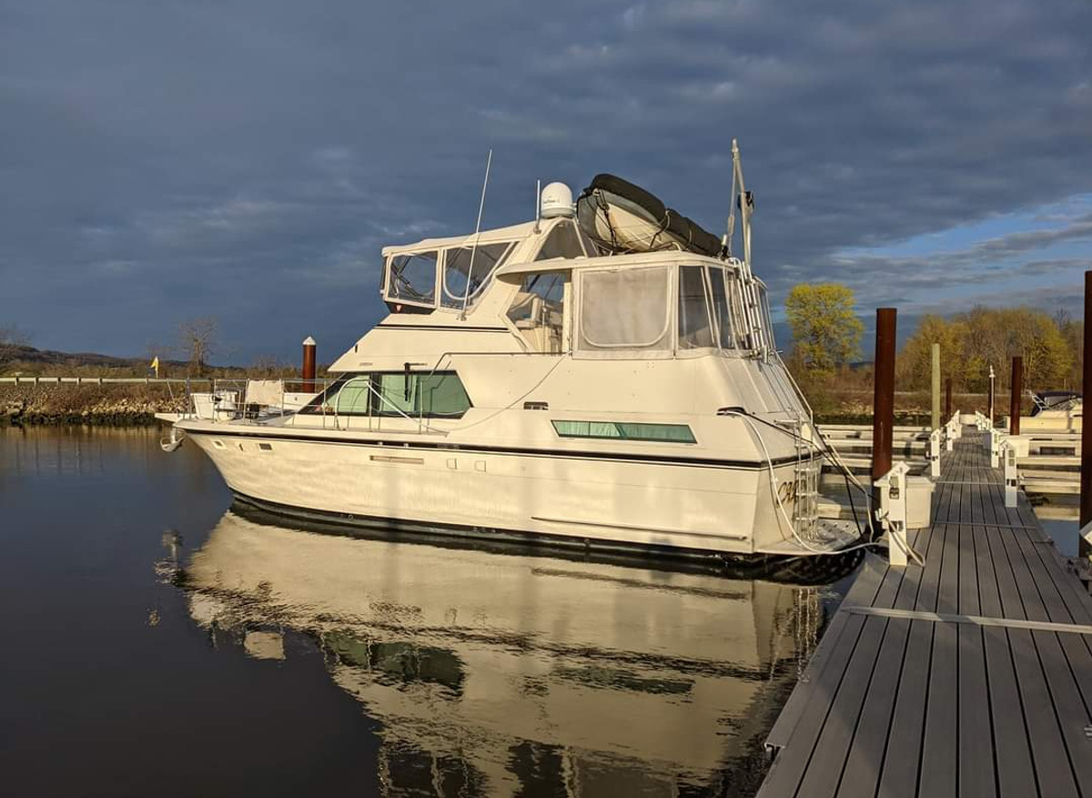 Image of 1989 Hatteras 40' DC - PRICE LOWERED!
