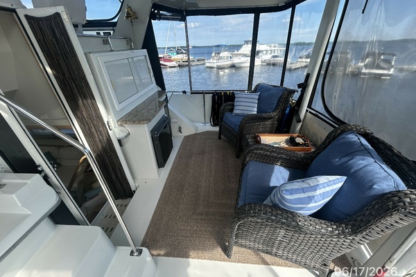 43_-Carver-Sundeck-Starboard-8E857.jpg