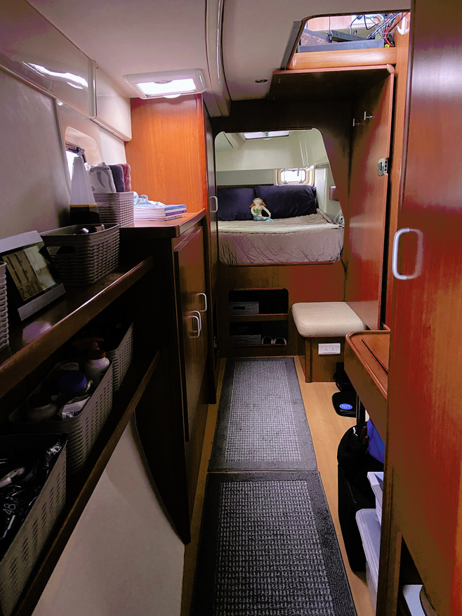 a08-EE719.jpg