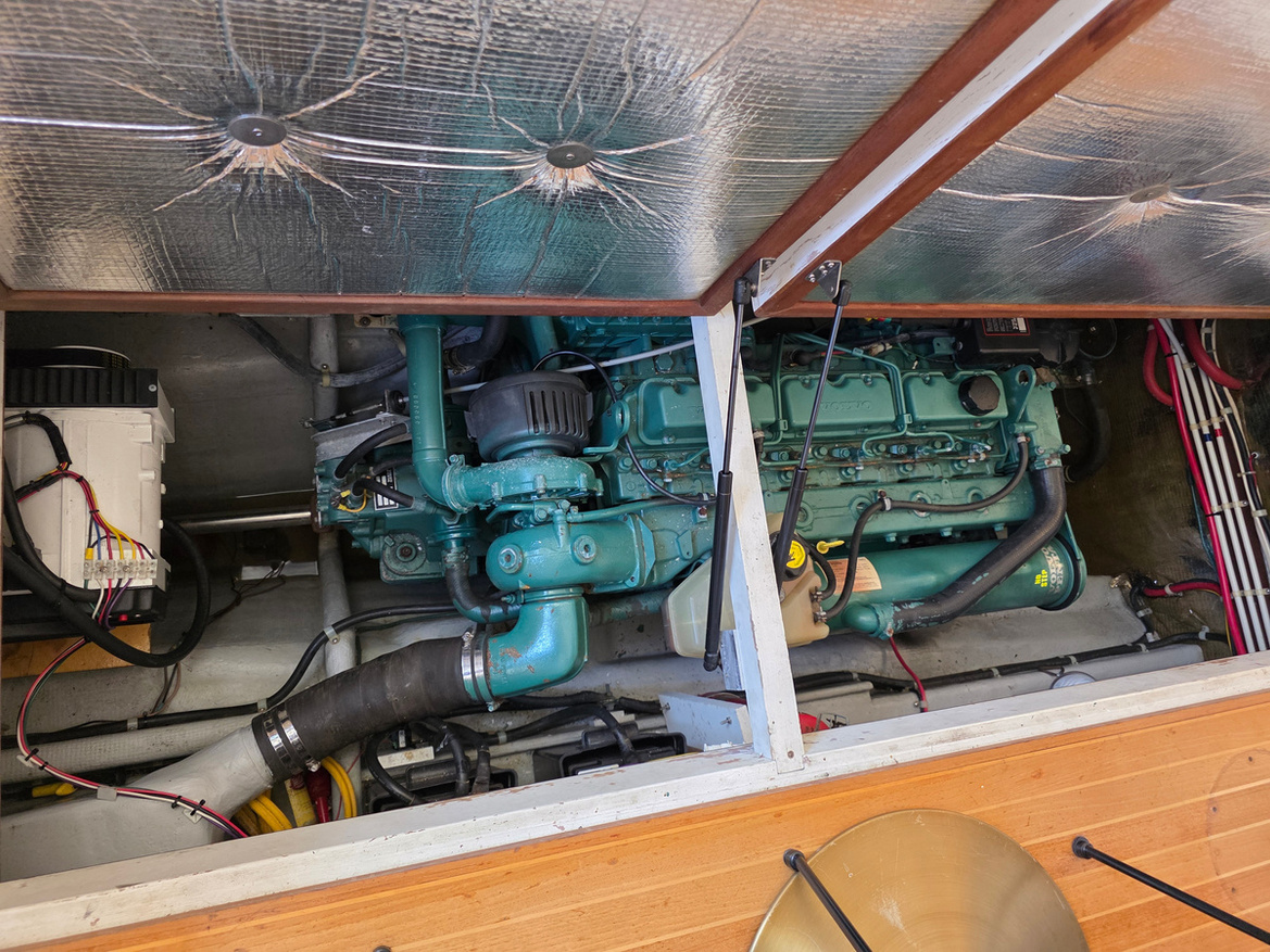 Bonjour-engine-room-access1-84F94.jpg