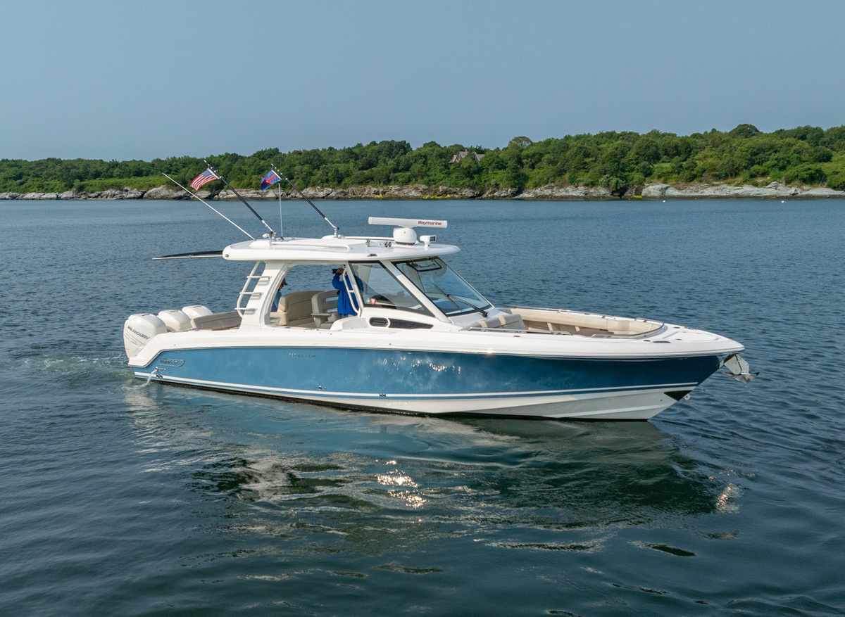 Image of 2019 Boston Whaler 350 Realm