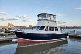 Image of 39' Mainship  2000 390  