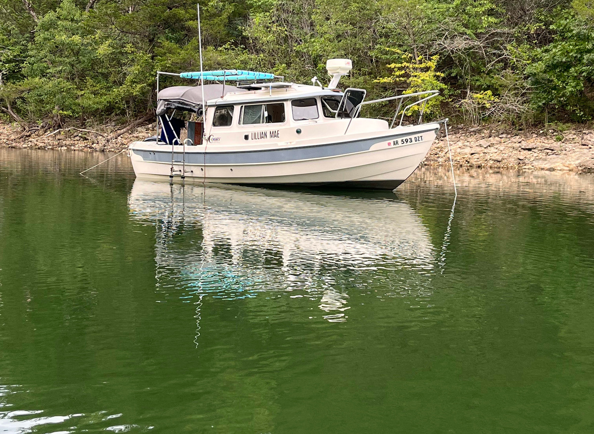 Image of 2000 C-Dory 22ft cruiser