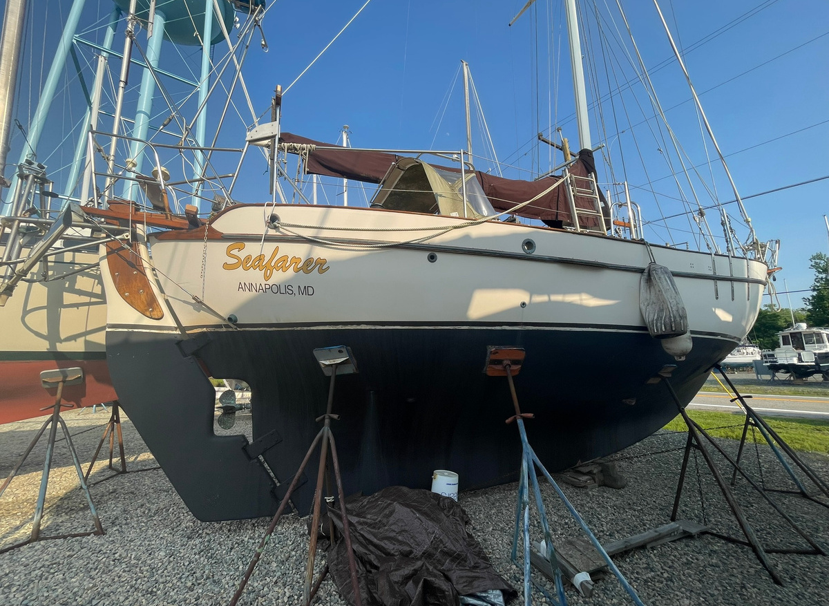 Image of 1977 Westsail 32 - Offshore Cruiser | 32 ft | Perkins 4-108 Diesel