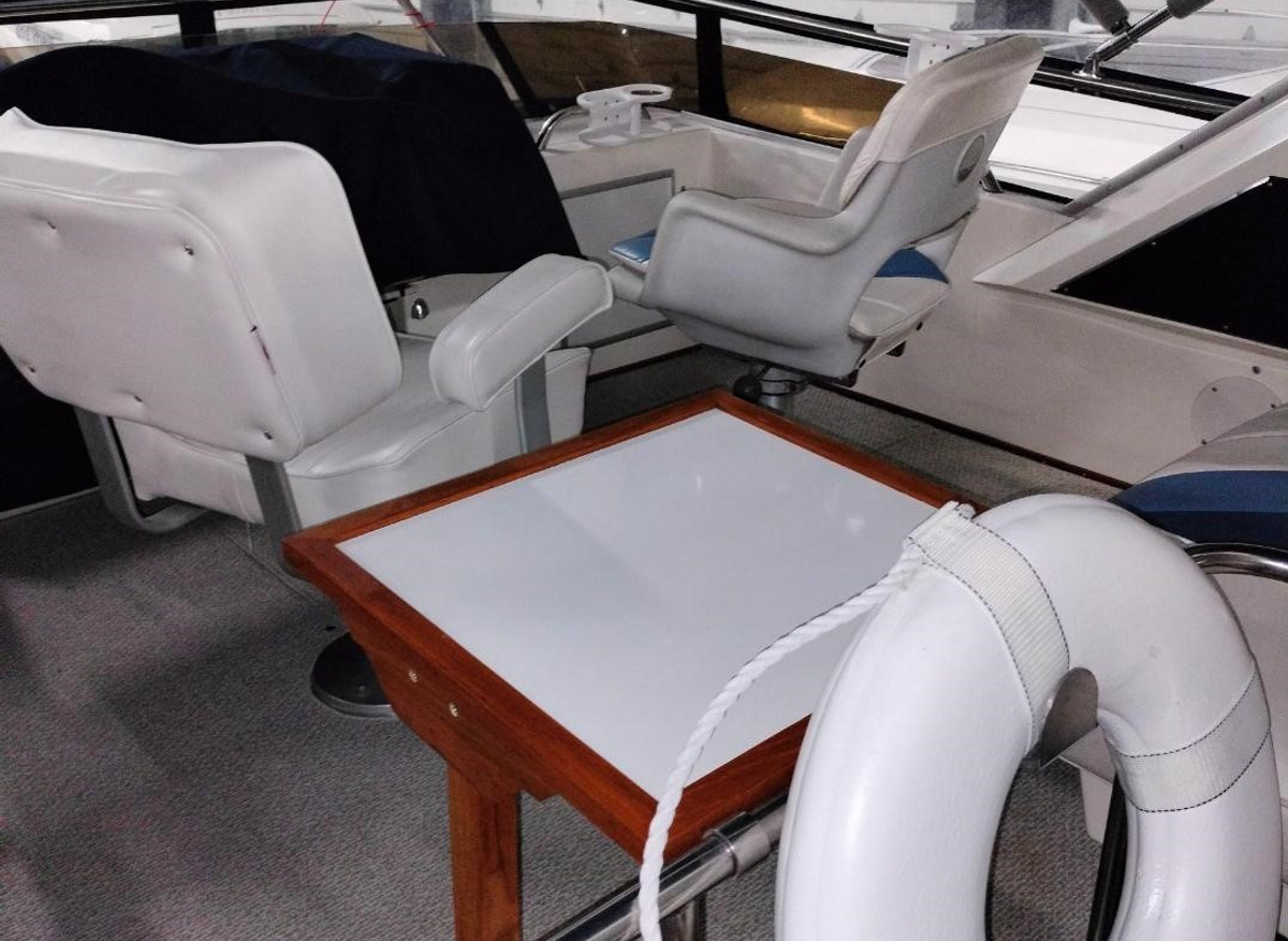 Bridge steering station.jpg