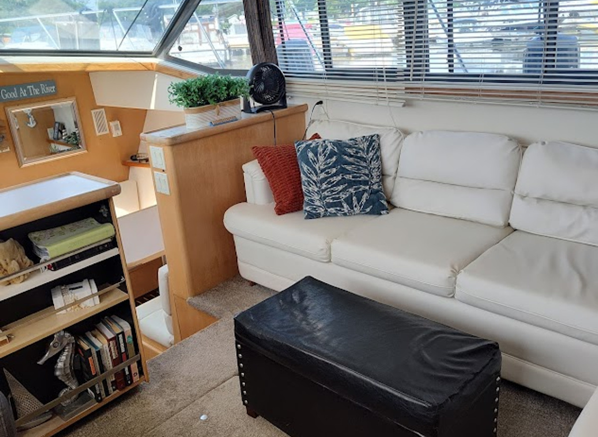 couch.jpg