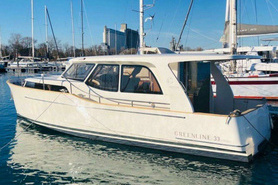 Image of 2019 Greenline 33 Hybrid 