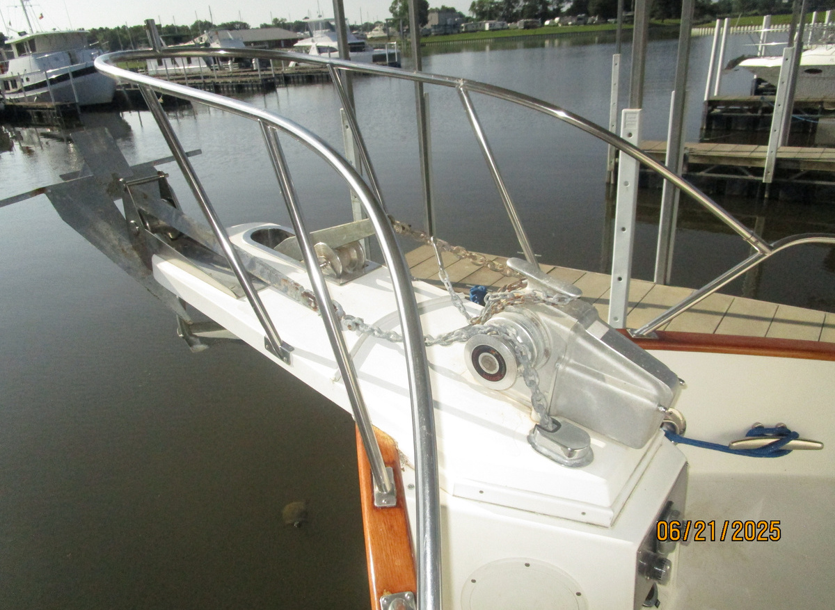 Choices anchor windlass2 6-21-25.JPG