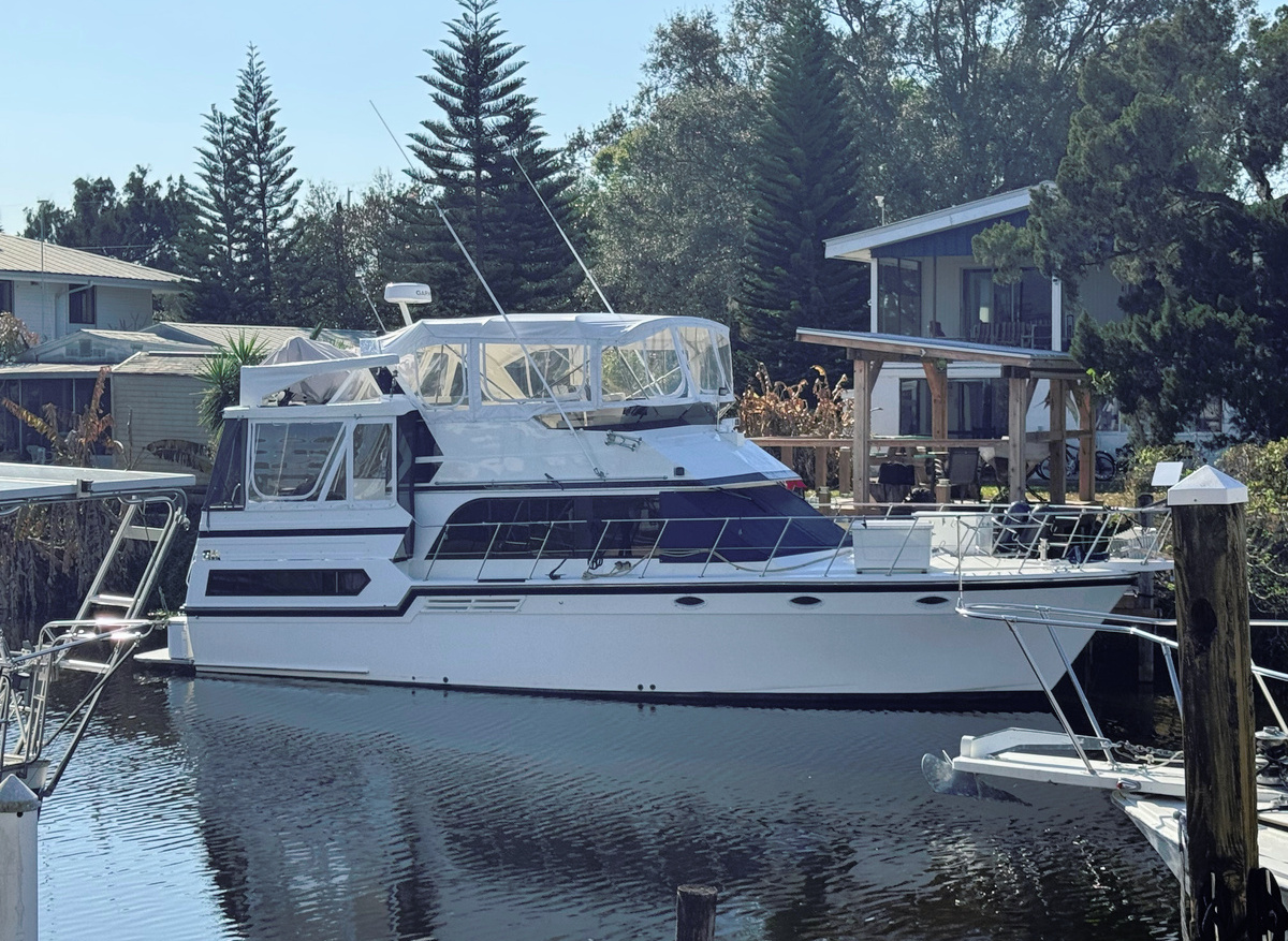Image of Fresh Water 1994 Jefferson 42 Sun Deck