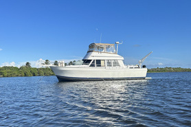 Image of 1999 Mainship 430 Trawler 