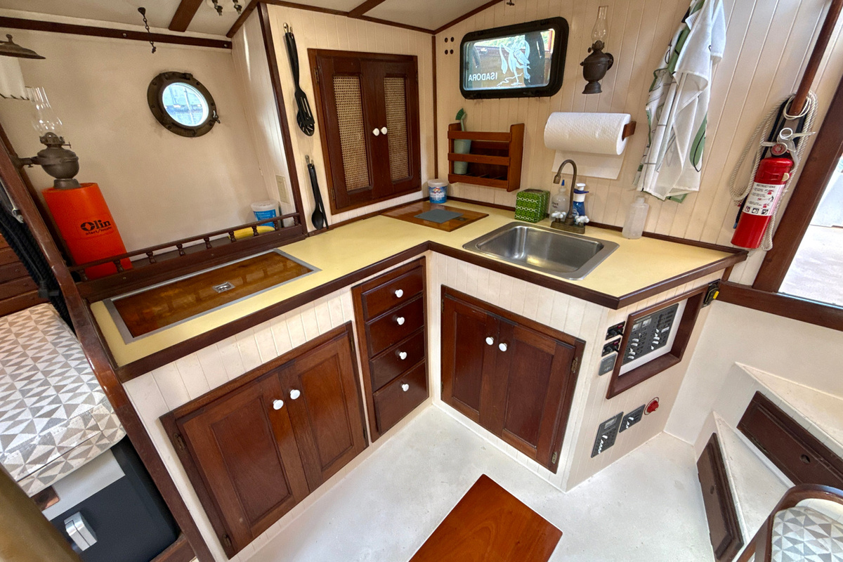 27-Galley-37779.jpeg