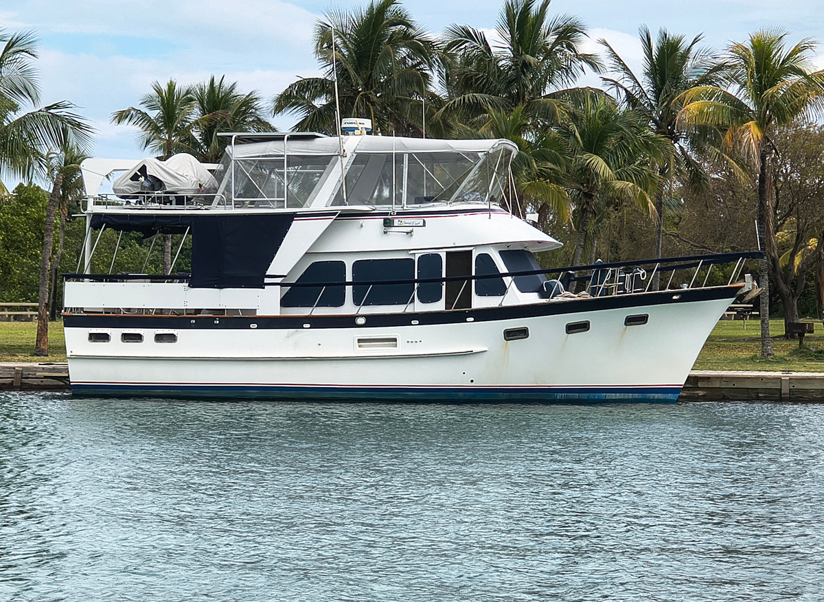 Image of 1987 DeFever Offshore Cruiser : 44 length, 15ft beam, 4.9 draft  