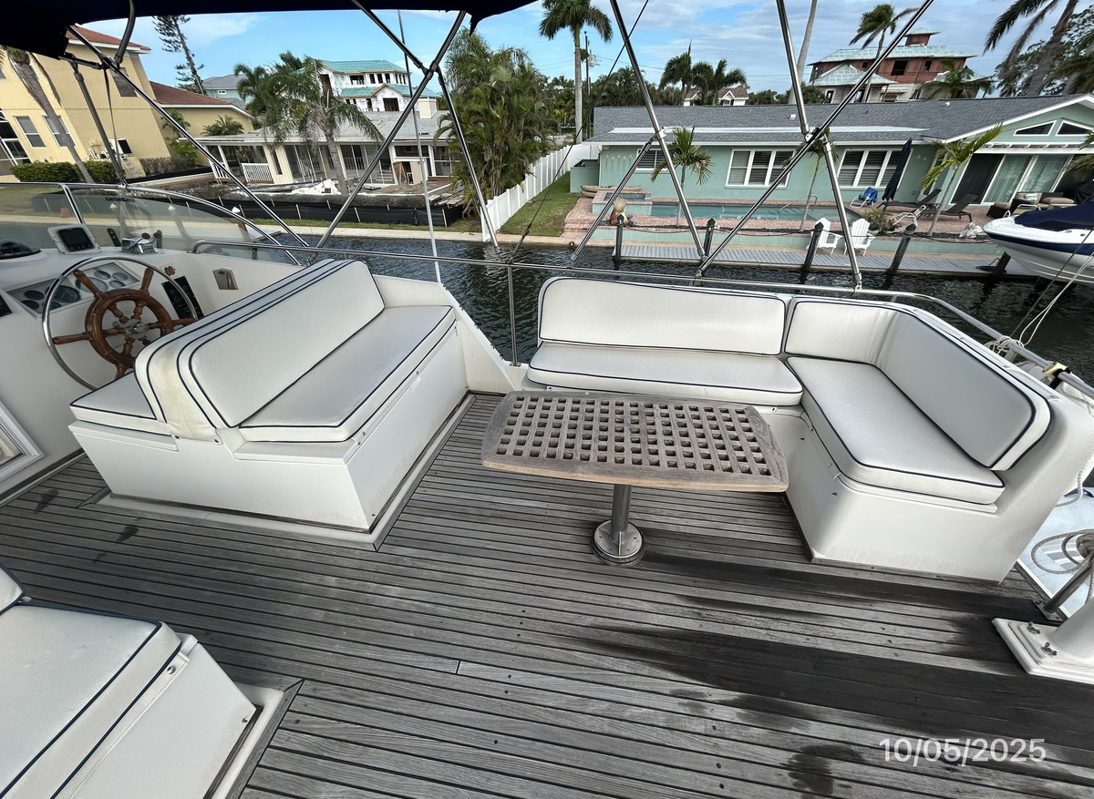 Millie-flybridge-stbd-hr1-10-5-25-DA6DD.jpg