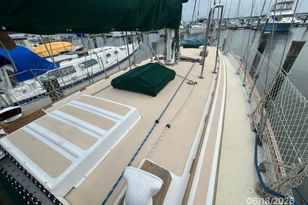 37_-Tayana-foredeck3-D4491.jpg