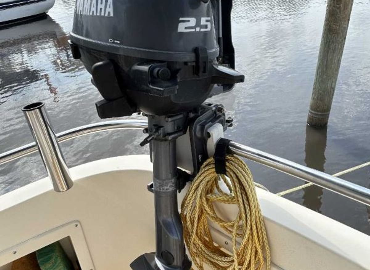 No Rush Dinghy Outboard Motor.jpg