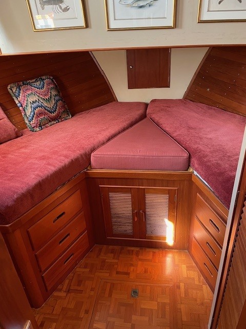 GB-Fwd-stateroom-AAED8.jpg