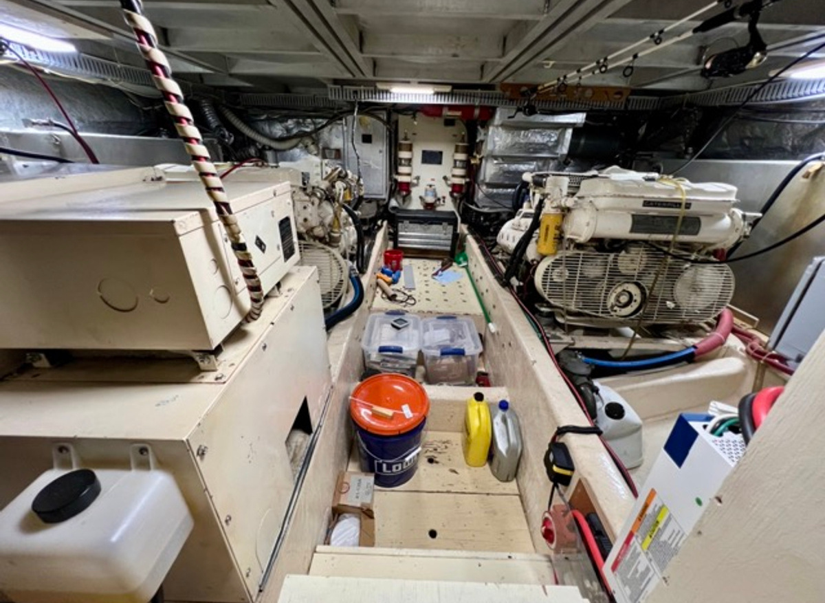 41 1988 Californian 45 engine room 1 Medium.jpeg