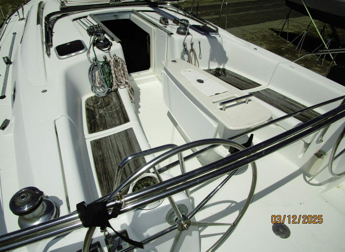Antilles Passage cockpit fwd 3-12-25.JPG