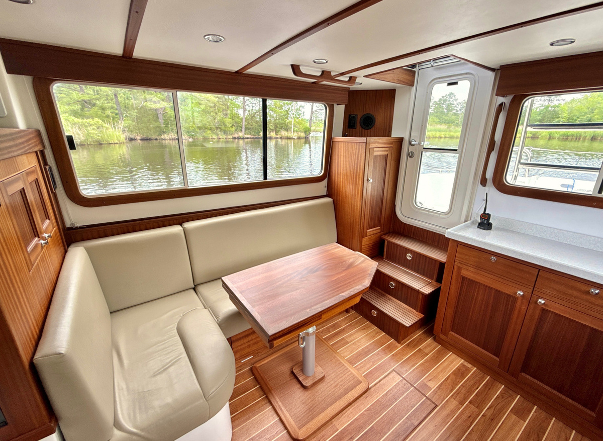16 Saloon L-settee and galley.jpeg