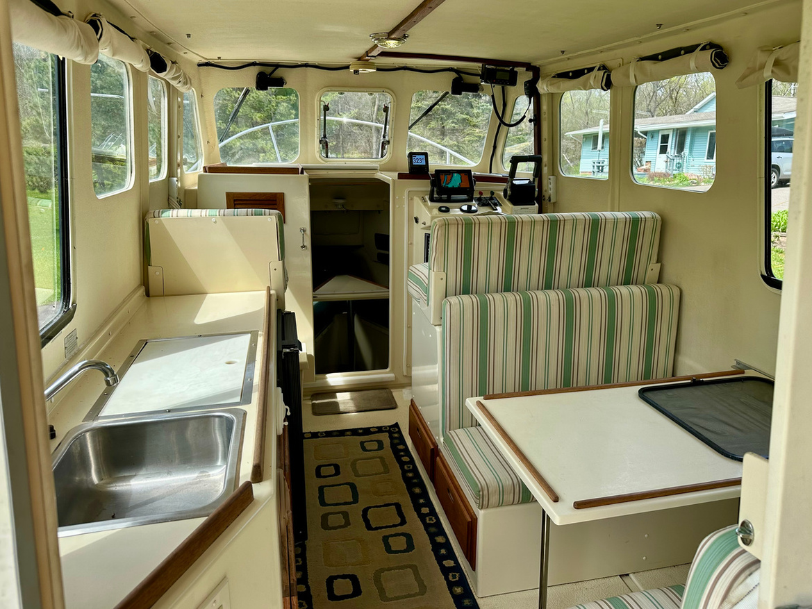 Main-Cabin-A5D2C.jpeg