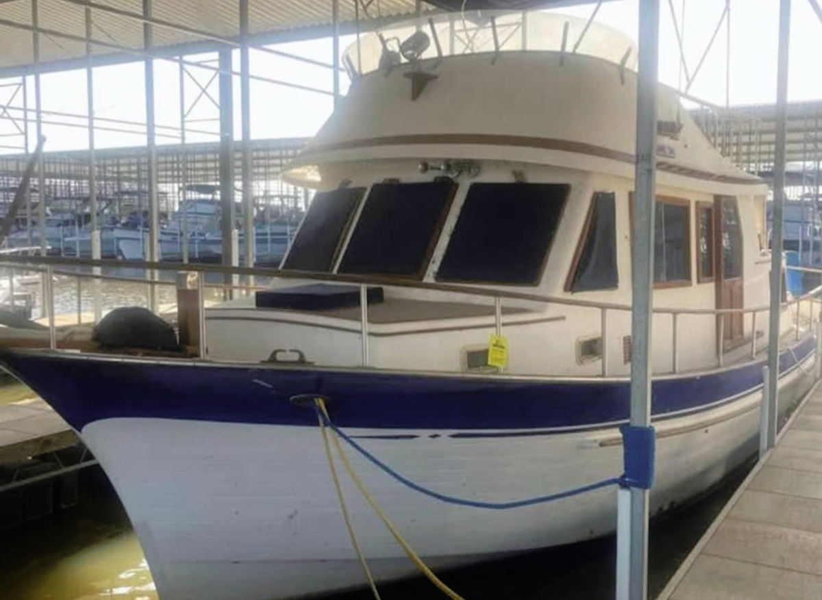 Image of 1982 Hershine Trawler 39'