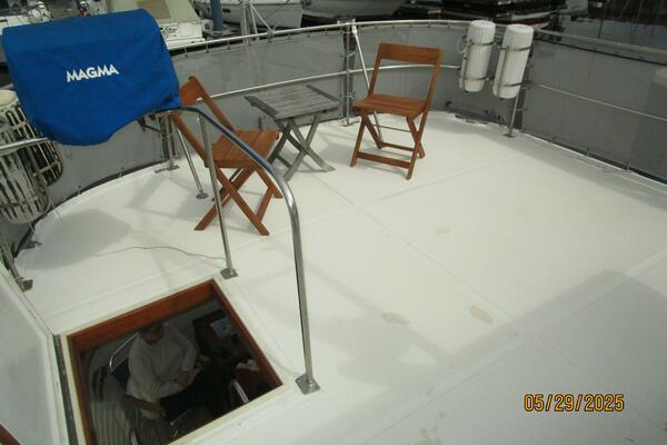 36_-Kadey-Krogen-sundeck-aft-BE96E.jpg
