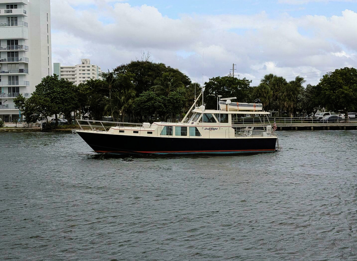 Image of 2004 Dettling 51 Express Cruiser