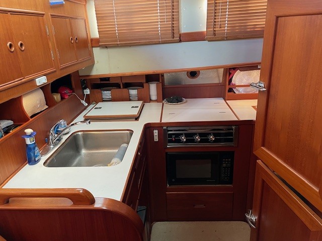 GB-Galley-E8273.jpg