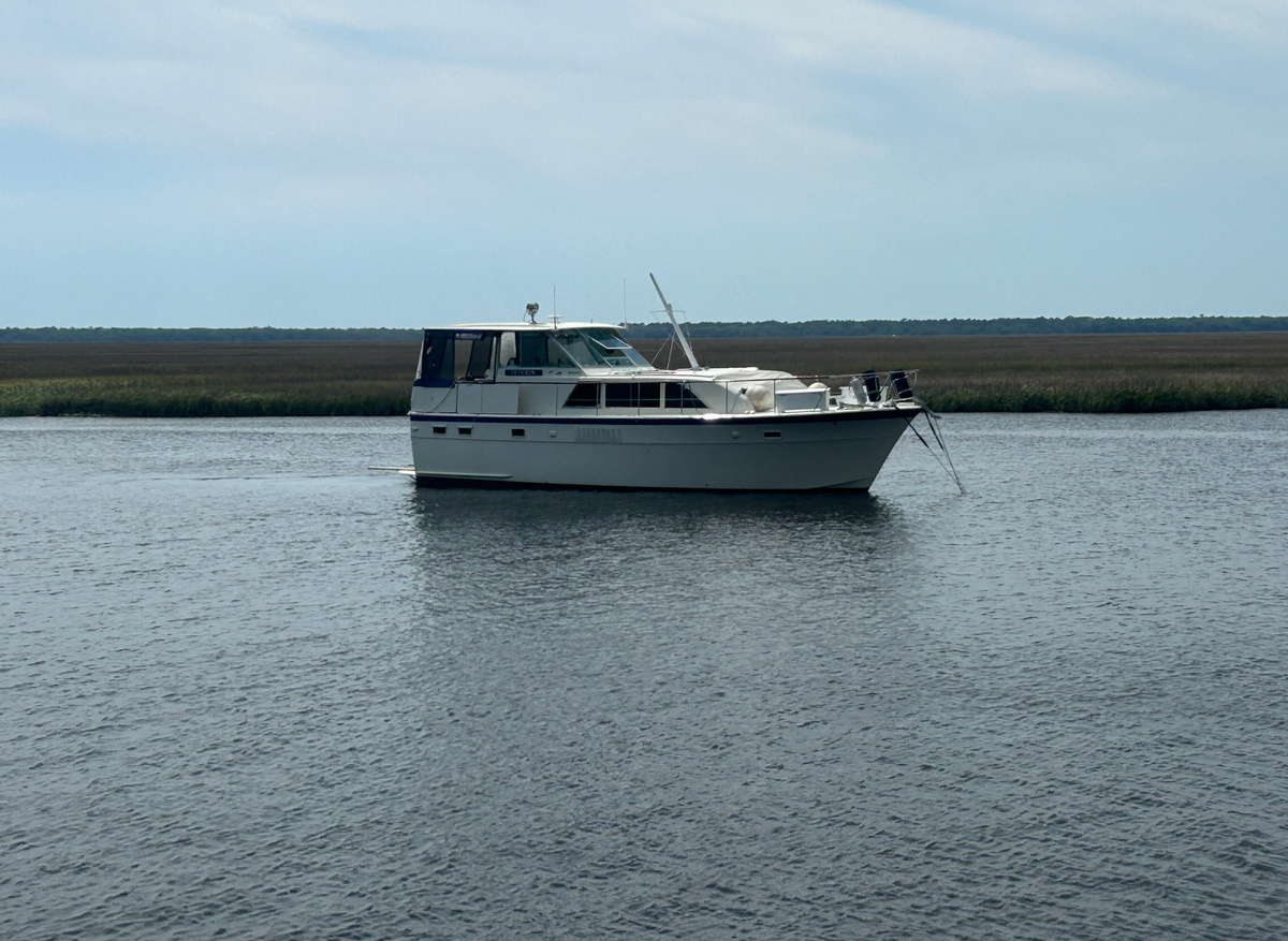Image of 1973 Hatteras 43 Ft Double Cabin 