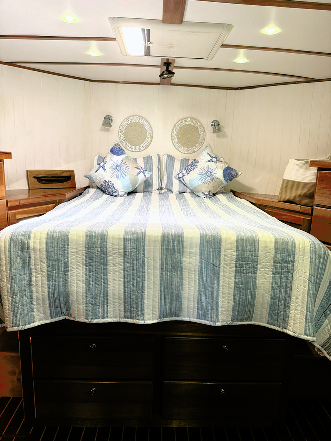 Owner_s-Suite-Q-Bed-2-3A3D4.JPEG