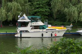 Image of 36' Senator Aft Cabin Motor Yacht Looper veteran