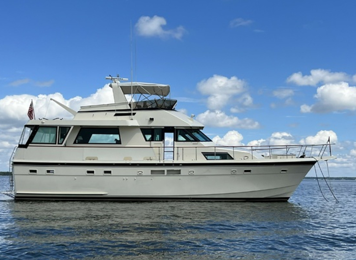 Image of 1987 54' Hatteras - Material Girl 