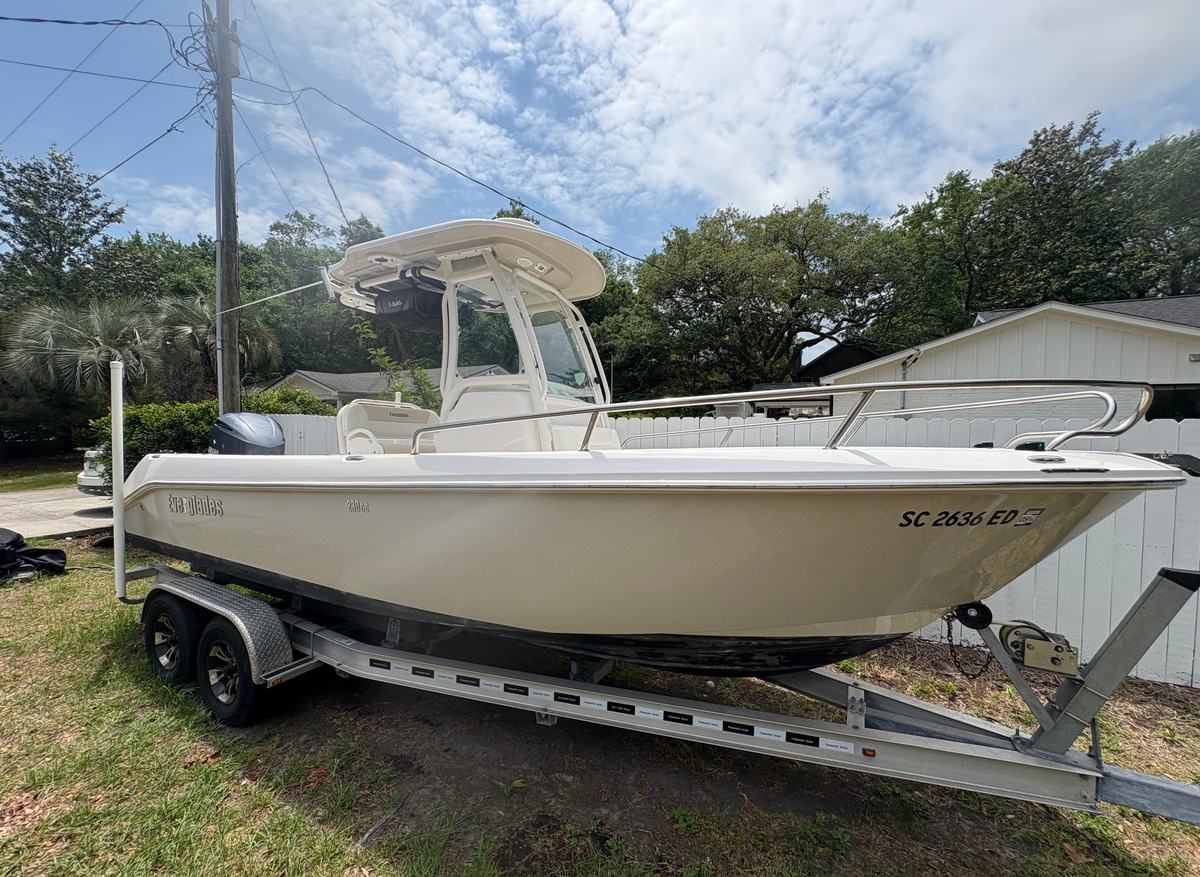 Image of 23' Everglades 230CC 2015