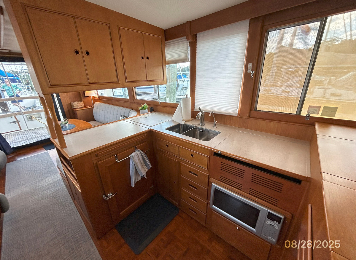 Ohana-galley-hr2-8-28-25-21D2D.jpg