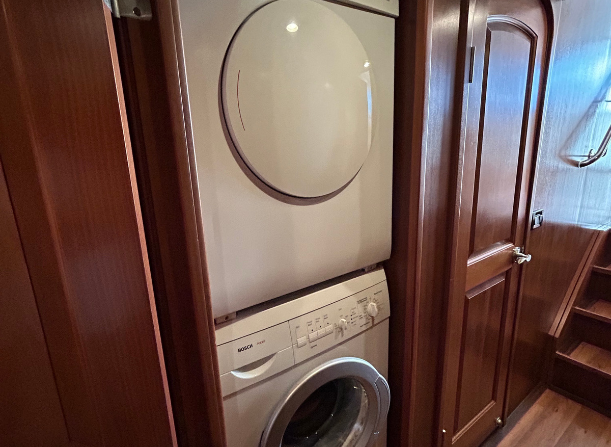 Endless Summer washer-dryer hr2 3-23-25.jpg 1