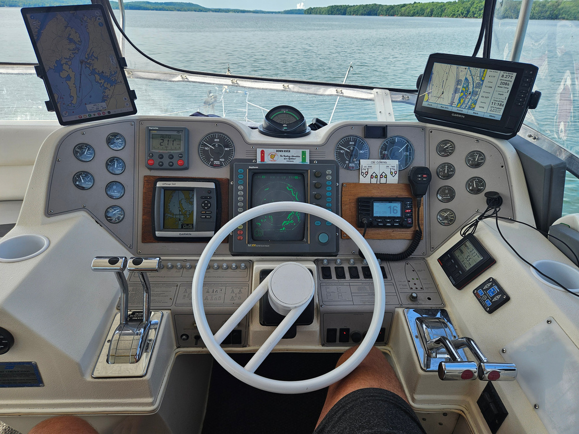7-Helm-2ADC6.jpg
