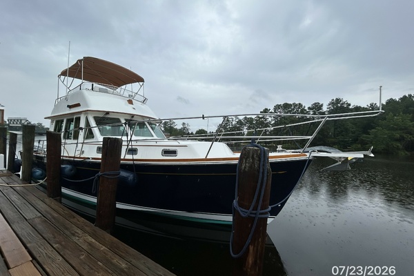 42_-Sabre-starboard-foward-profile-71F33.jpg