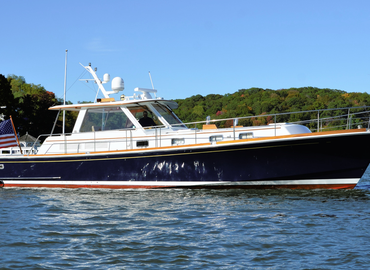 Image of 49' (14.94m) Grand Banks Eastbay HX 2000