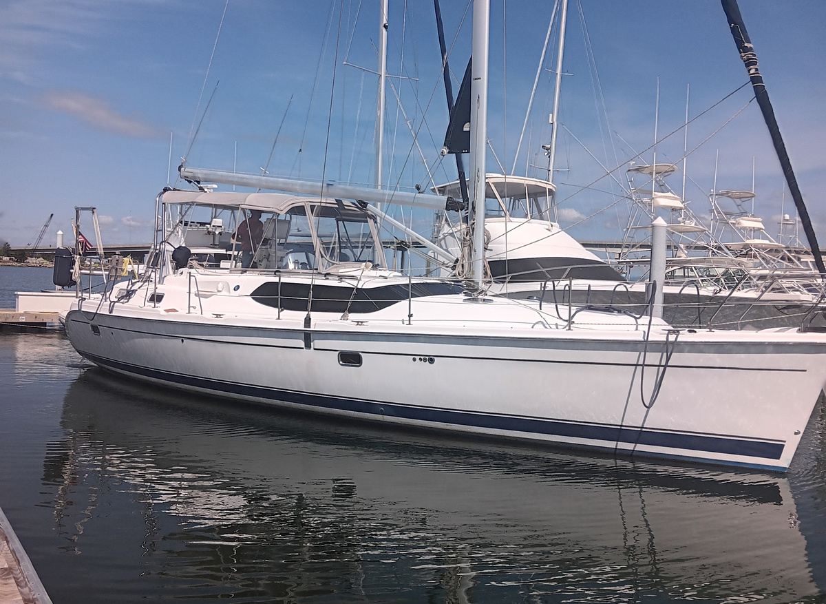 Image of 45 ft Hunter  2007 Center Cockpit  