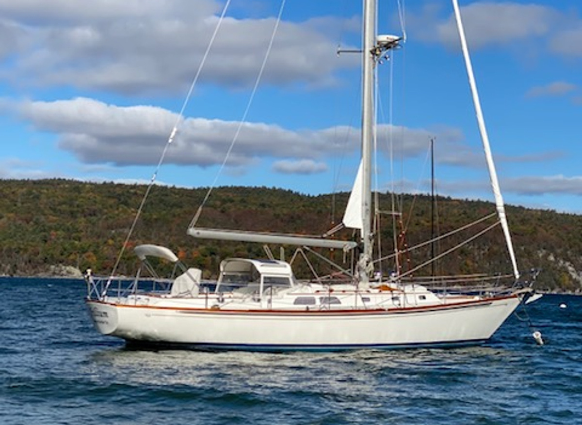 Image of 42' Hinckley Sou'wester 1987 